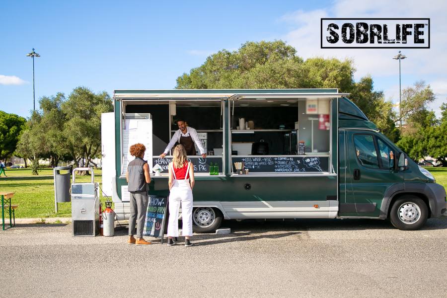 25 Refreshing Sober Date Ideas to Connect and Have Fun Without Alcohol